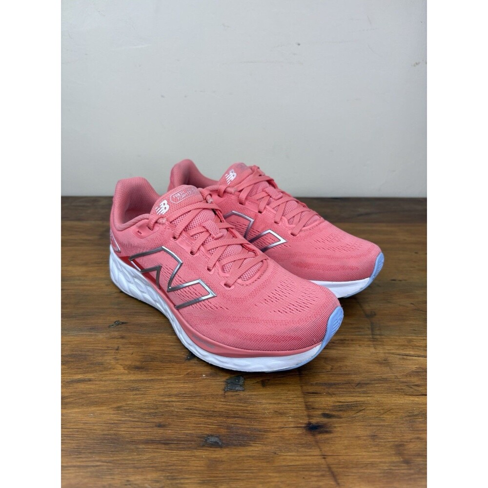 New Balance Fresh Foam 680v8 Womens Size 8.5 B Pink Coral Running Shoes Sneakers